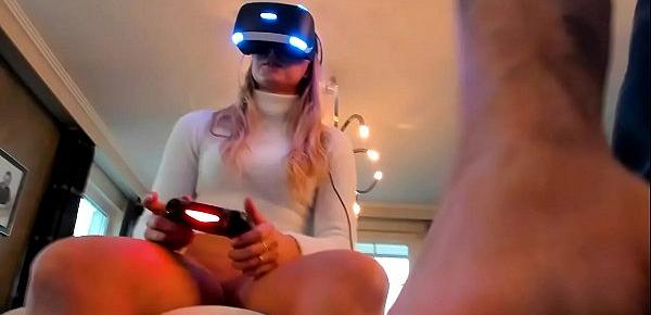  Playing Porn Games In VR....